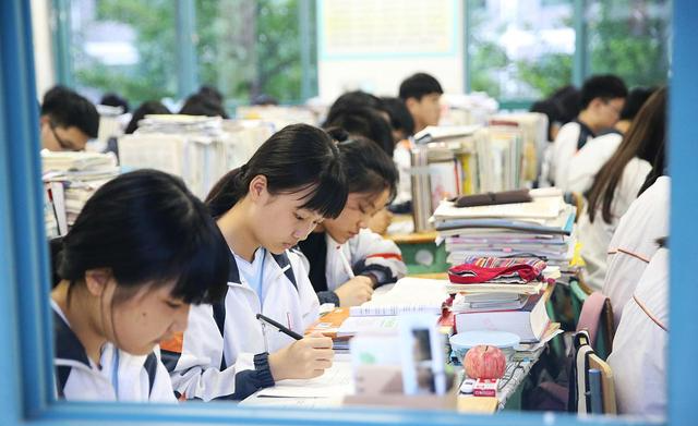 高考成績超過600分，讀?？凭?，正常嗎？