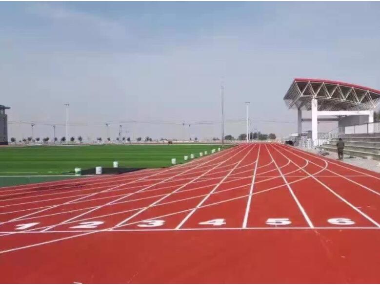 室外<a href=http://www.hjlhqqhx.cn target=_blank class=infotextkey>塑膠跑道</a>耐用嗎