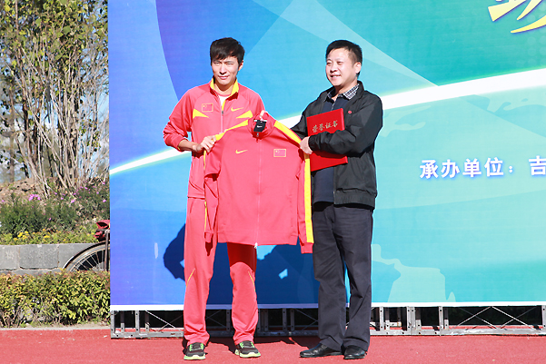 田徑場(chǎng)地 田徑場(chǎng)地