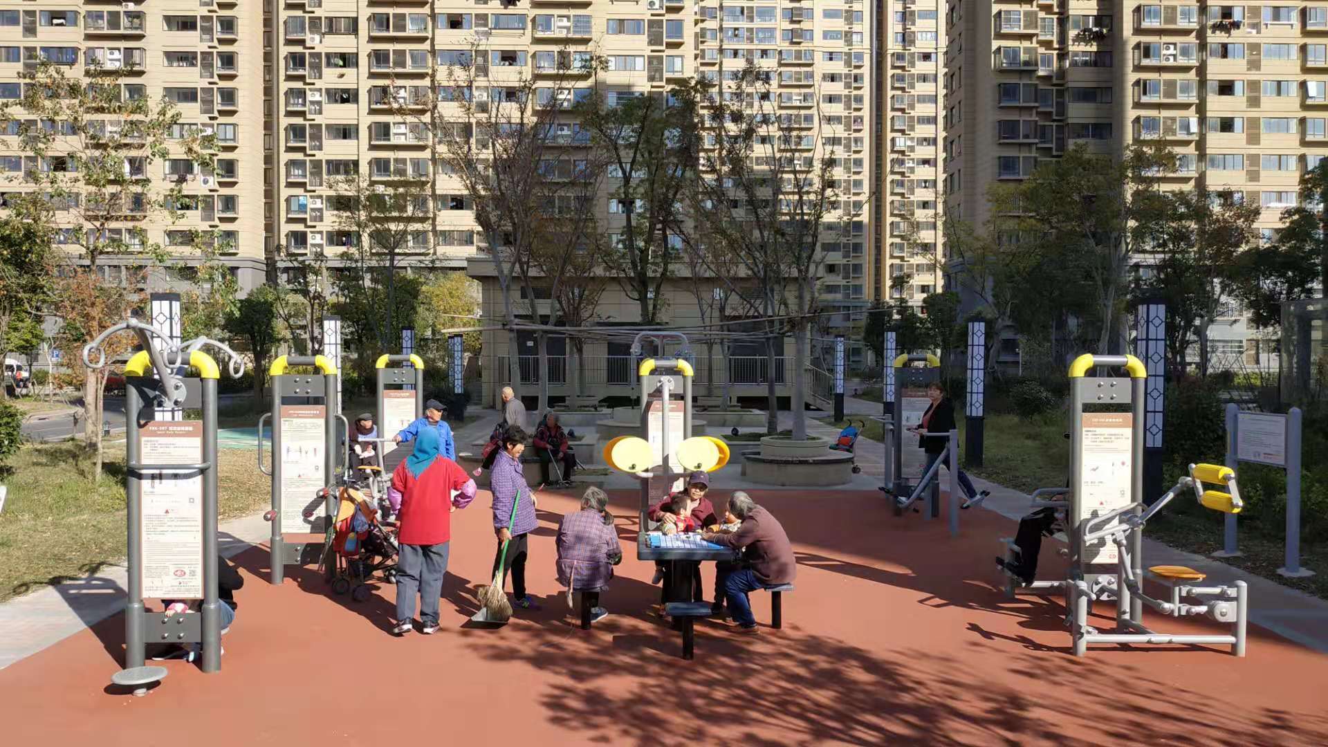 四團(tuán)鎮(zhèn)欣悅居委錦港三期市民益智健身苑點