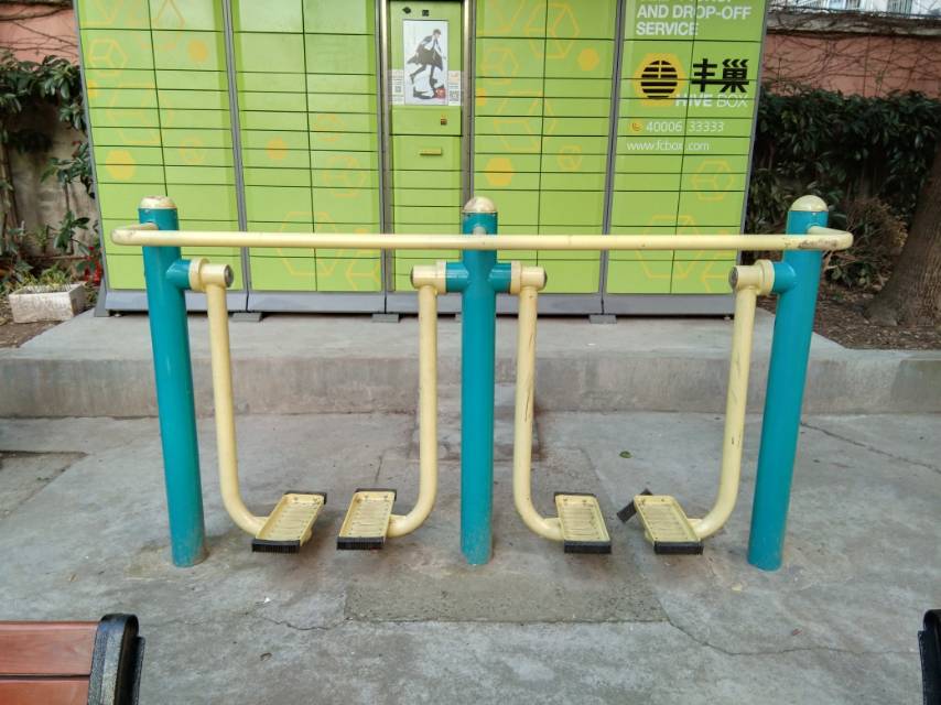 雙位太空漫步機(jī)