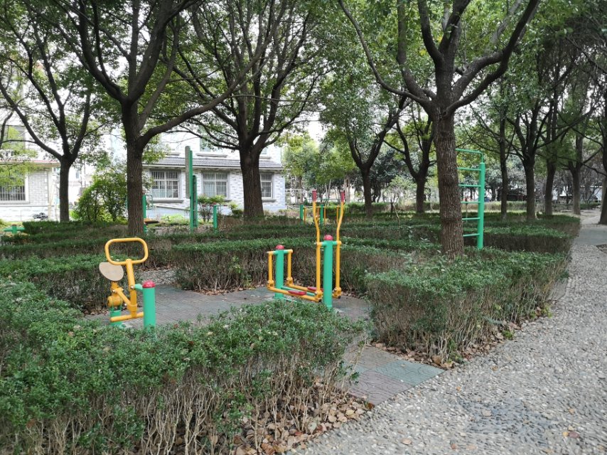 三島龍洲居委會(huì)健身點(diǎn)