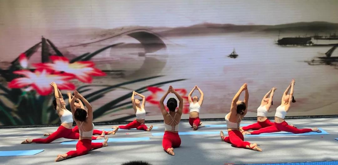 運(yùn)動(dòng)場