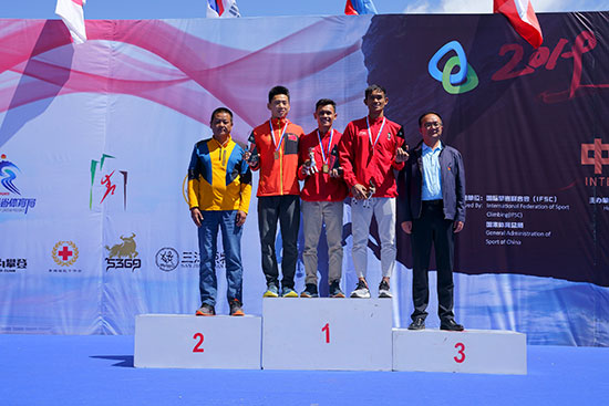 塑膠跑道 塑膠跑道