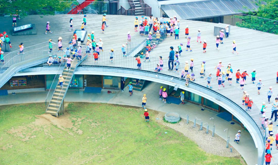 極簡設(shè)計(jì)的幼兒園成為孩子釋放天性的樂園 極簡設(shè)計(jì)的幼兒園成為孩子釋放天性的樂園
